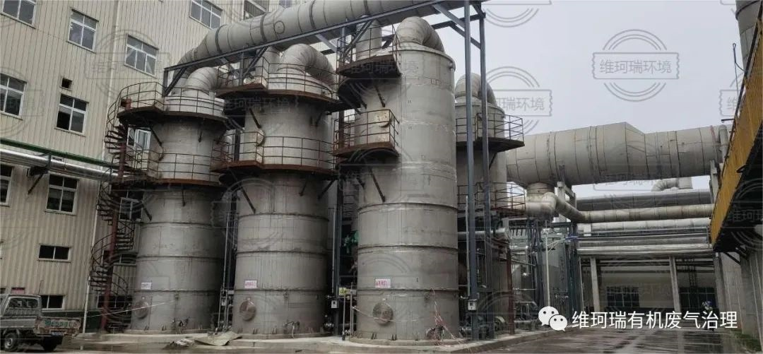 大雪||萬里覆寒云，千地飛素雪