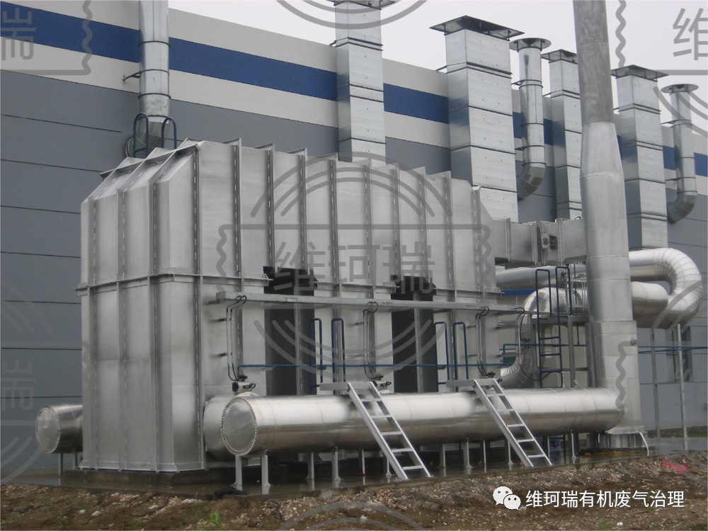 大雪||萬里覆寒云，千地飛素雪